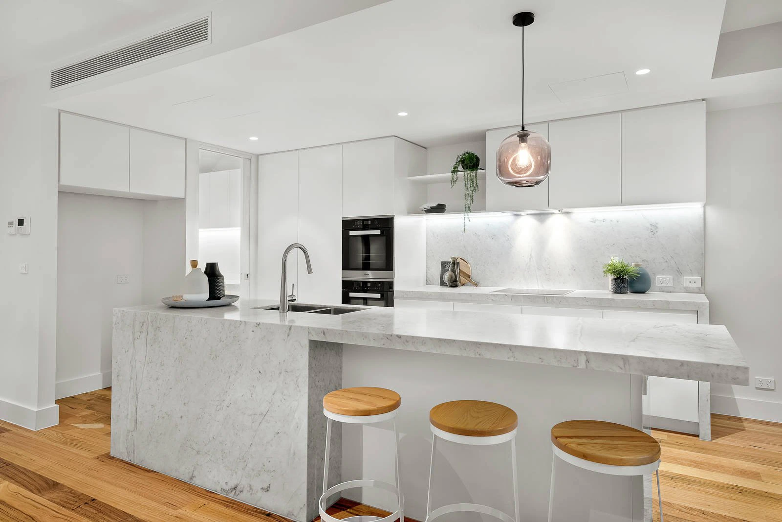 1.02/41 Canterbury Road, Canterbury, VIC