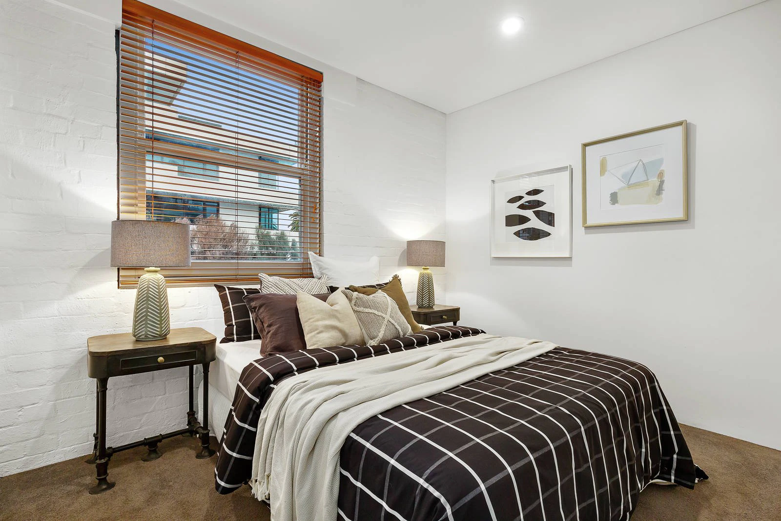 16/9 Beach Street, Port Melbourne, VIC