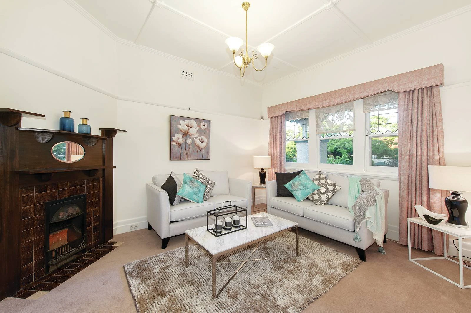 23 Oak Grove, Malvern East, VIC