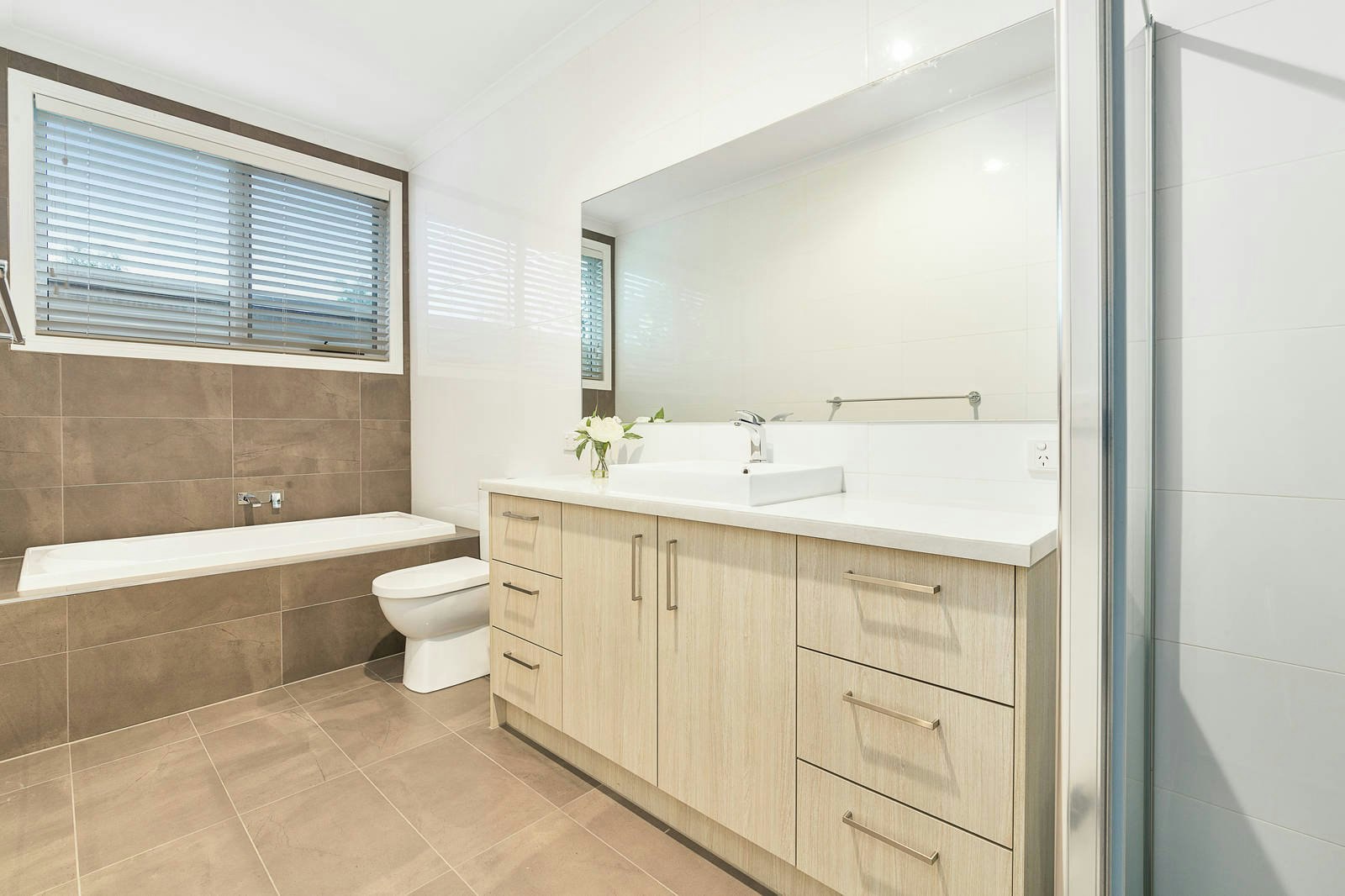 33A Abbotsford Avenue, Malvern East, VIC