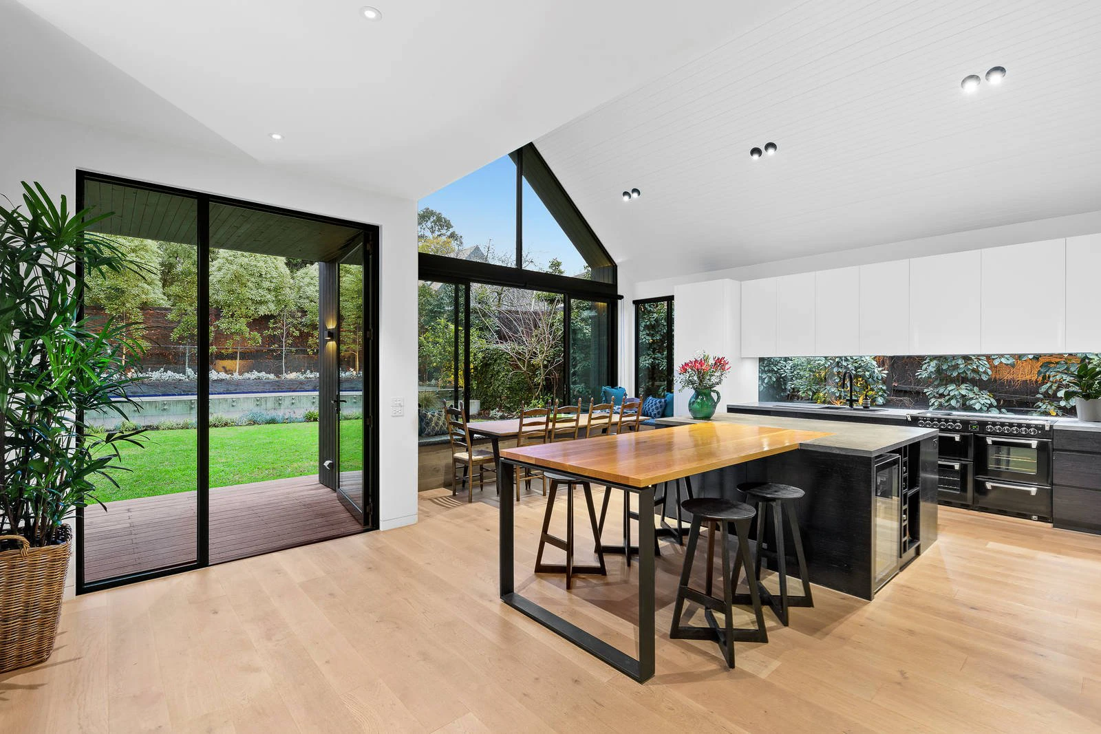 1714-1716 Malvern Road, Glen Iris, VIC