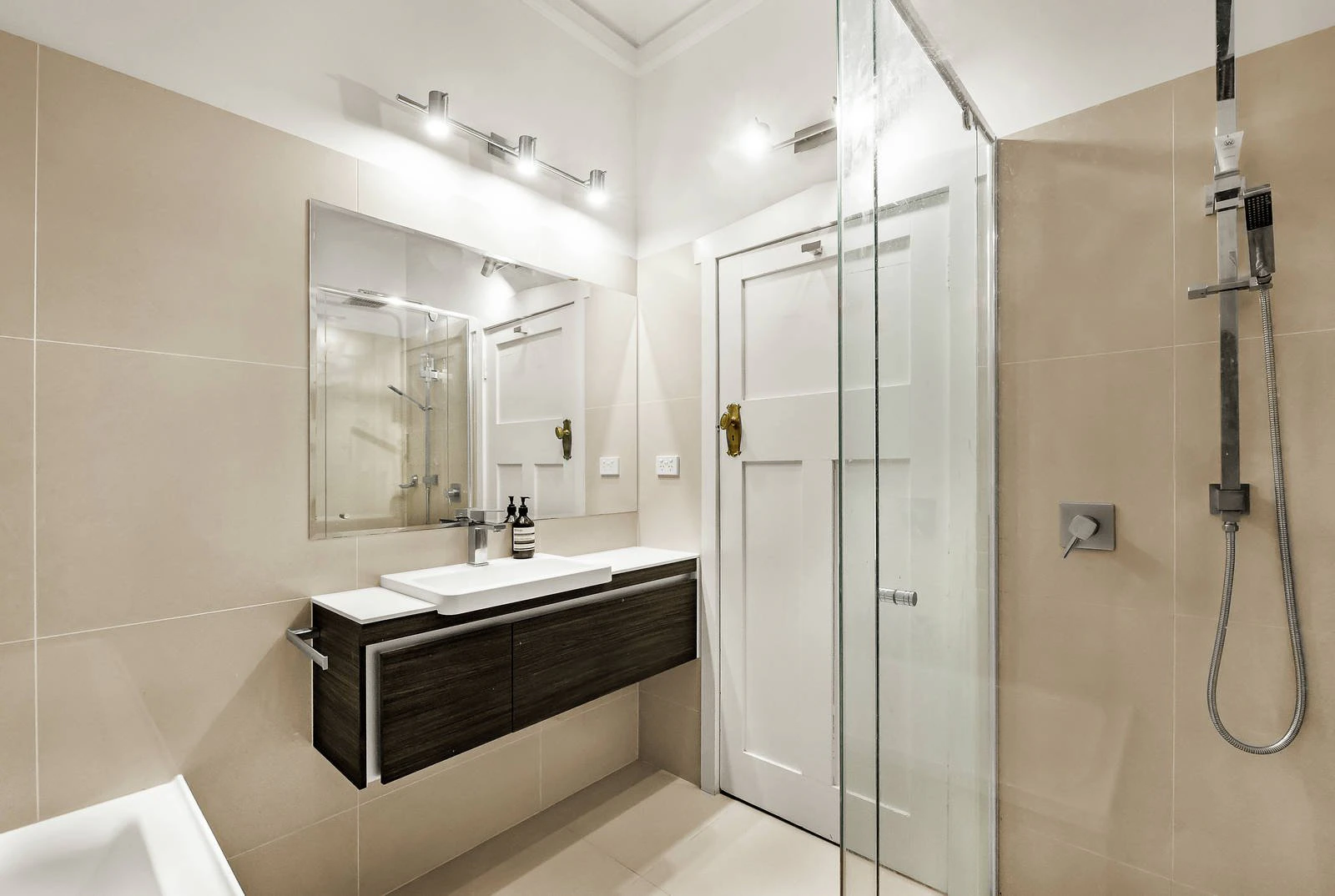 109 Middlesex Road, Surrey Hills, VIC
