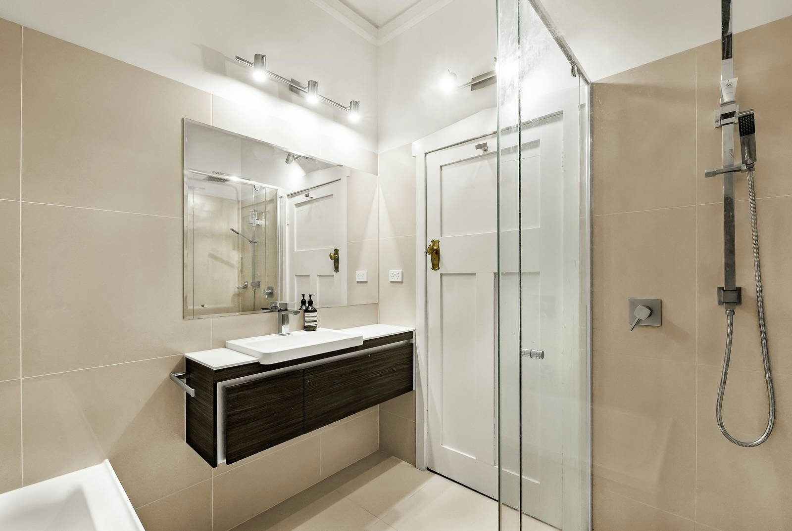 109 Middlesex Road, Surrey Hills, VIC