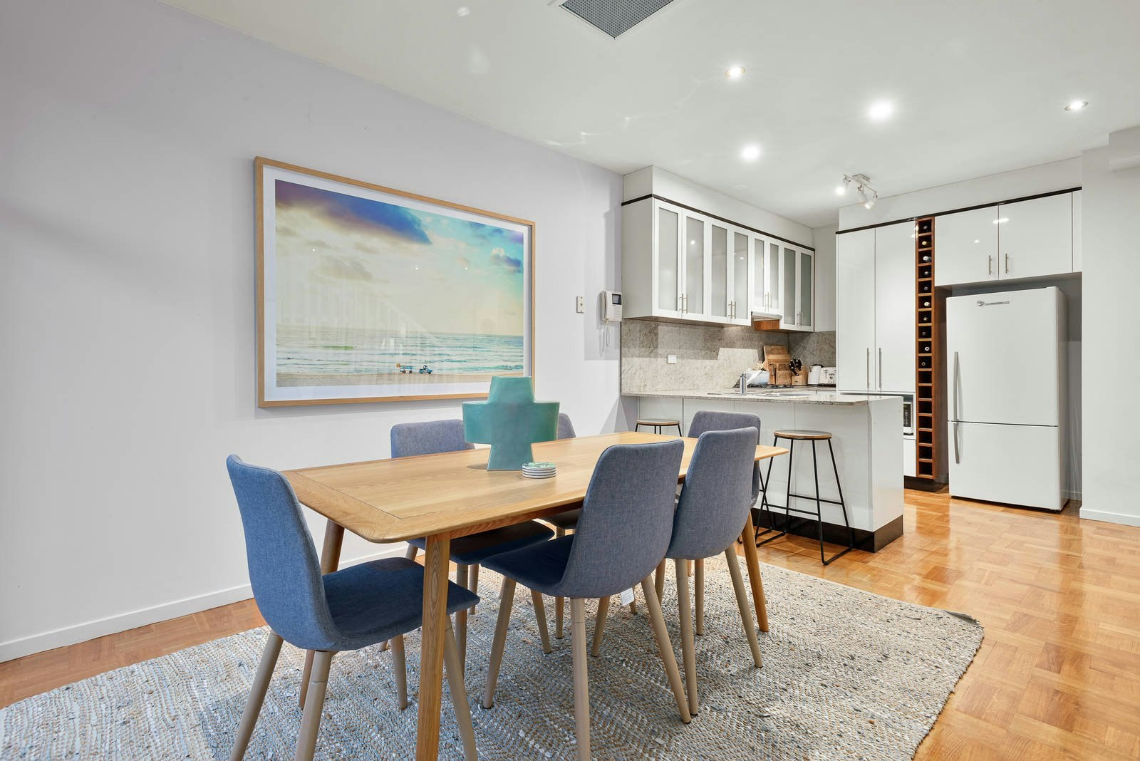 2/519 St Kilda Street, Elwood, VIC