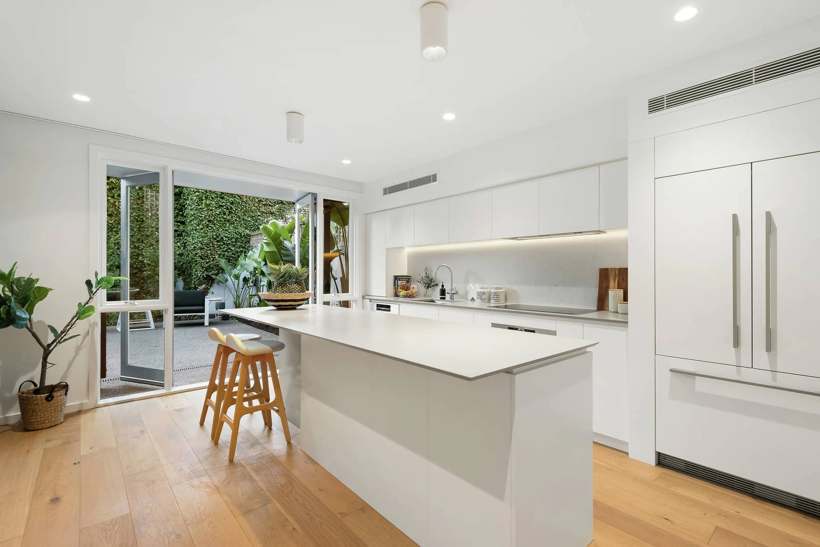 18 Mills Street, Albert Park, VIC