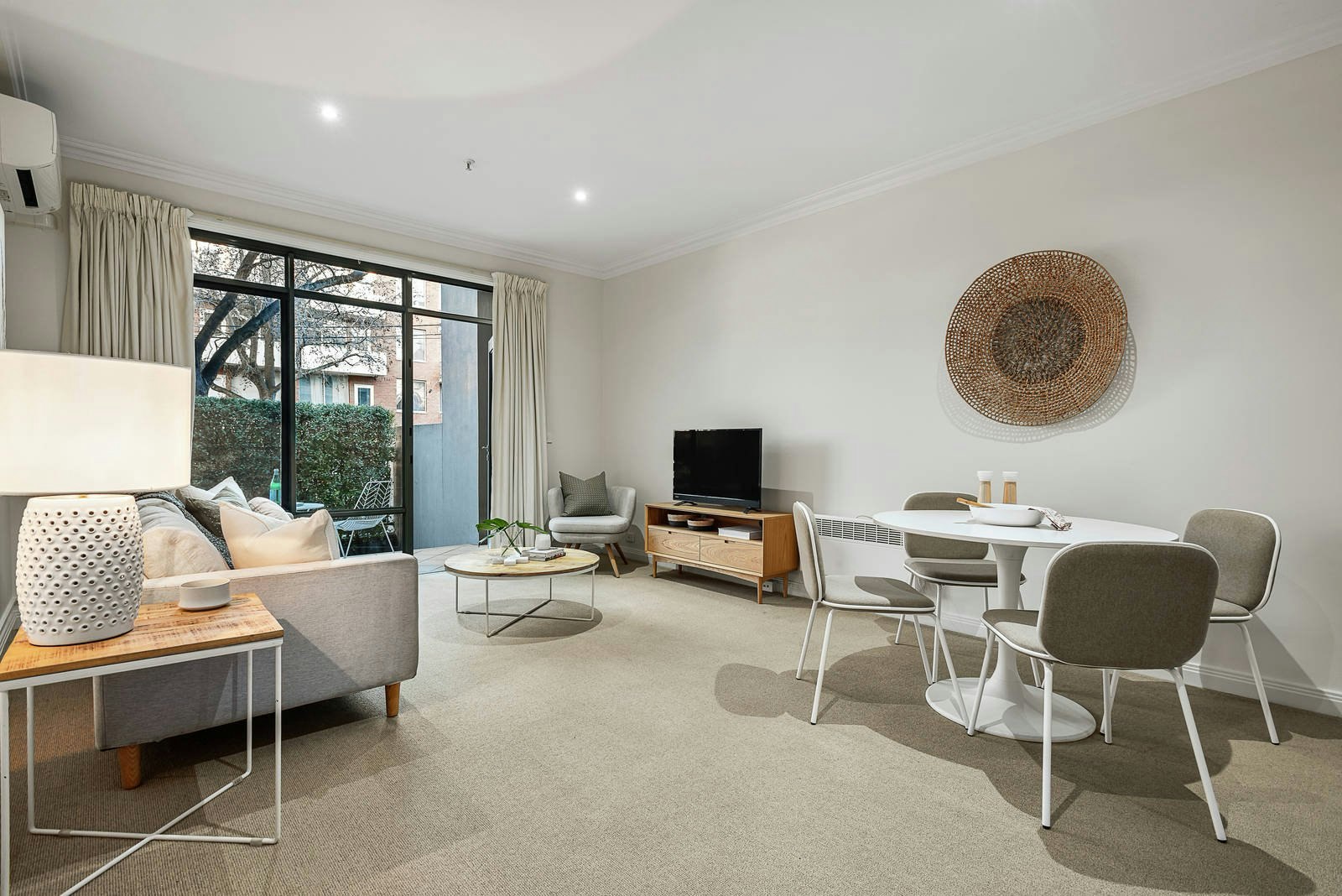 2/71 Denbigh Road, Armadale, VIC