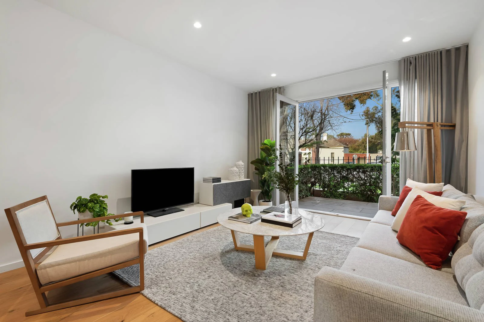 18 Mills Street, Albert Park, VIC