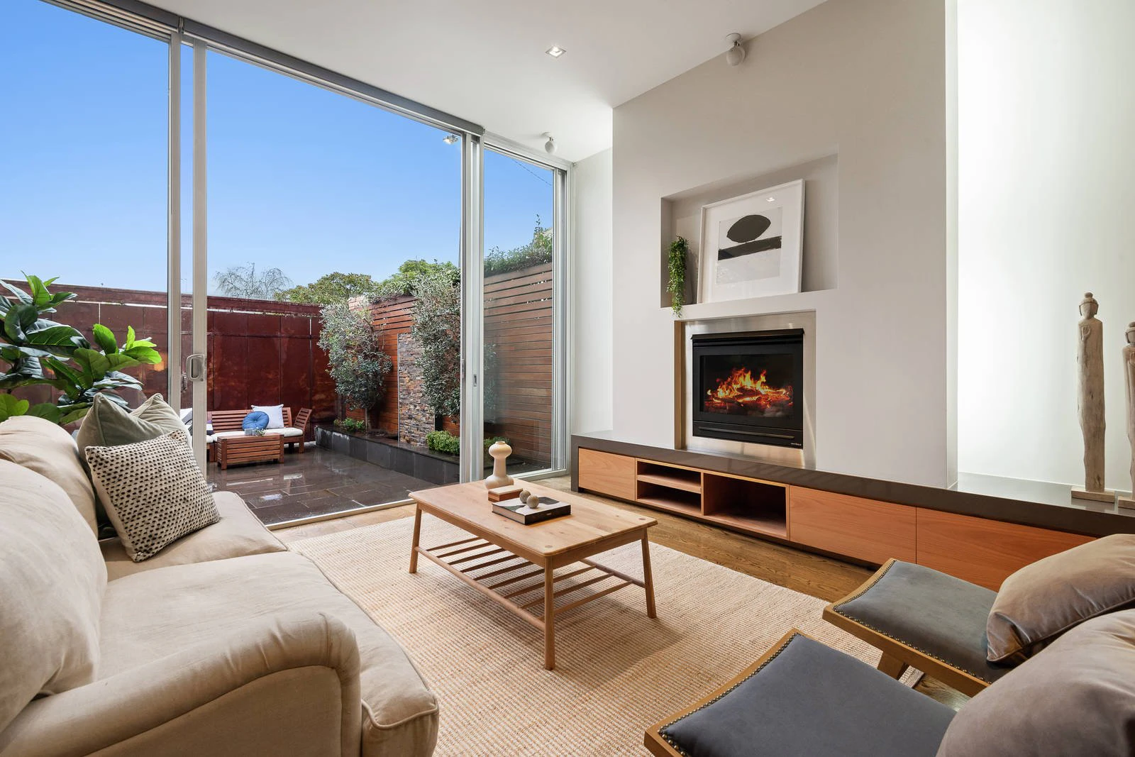 67 Kerferd Road, Albert Park, VIC