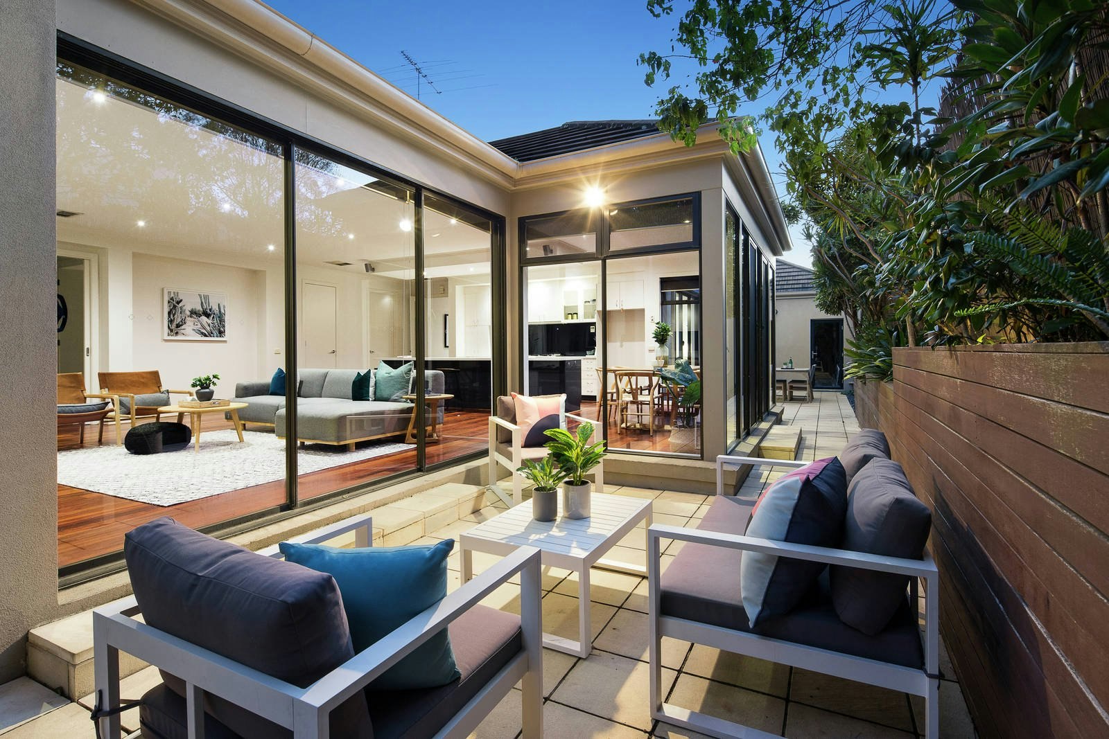 6 Kardinia Road, Glen Iris, VIC