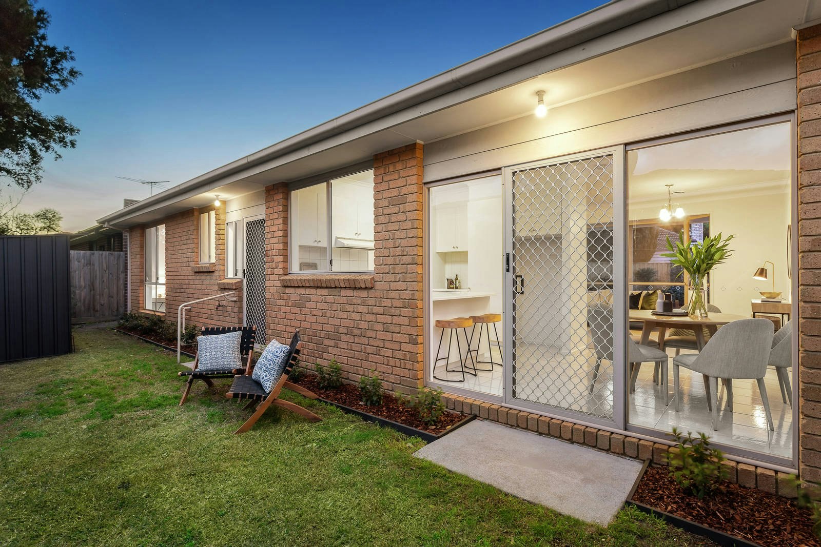 2/52 Tudor Street, Bentleigh East, VIC