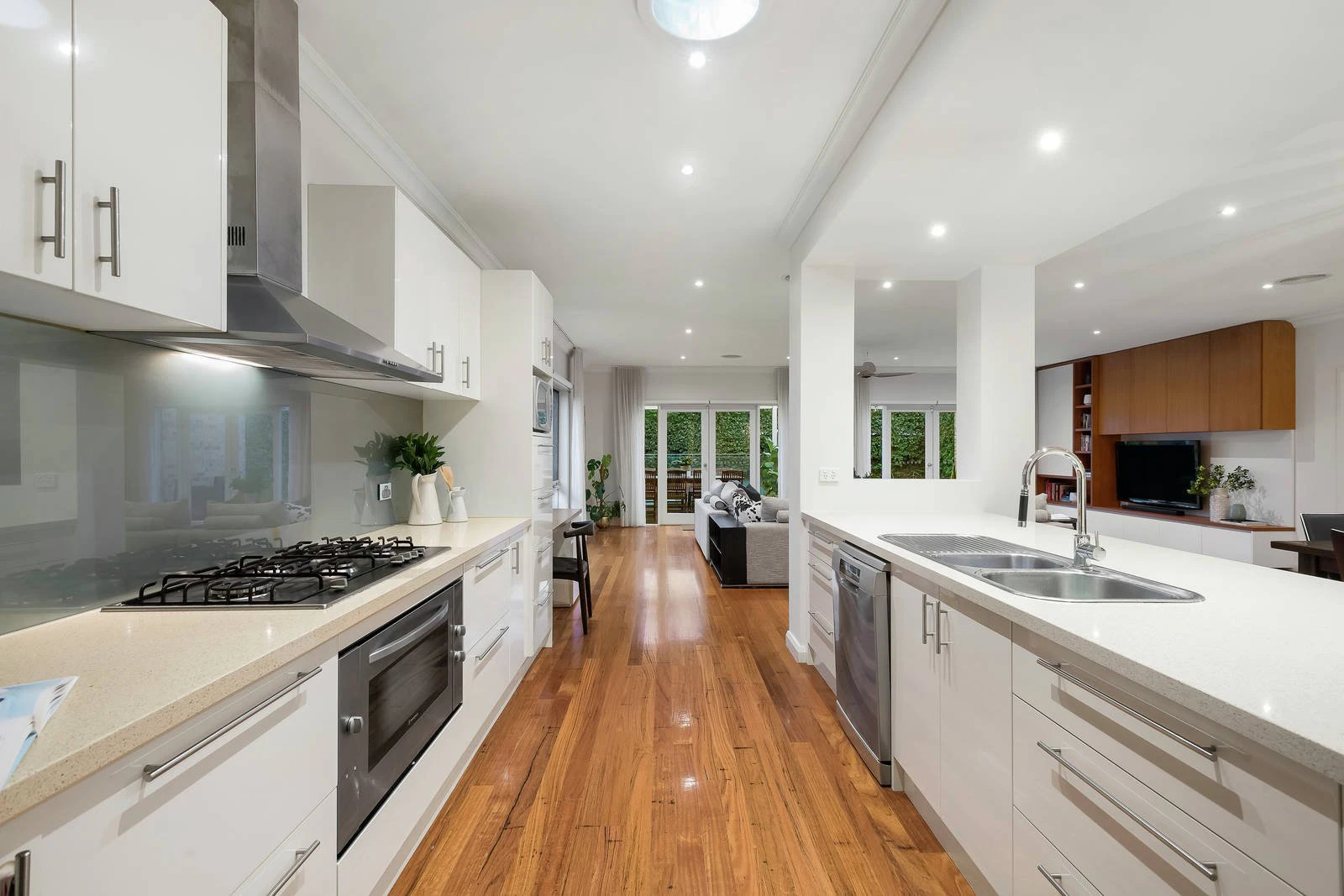 27 Fakenham Road, Ashburton, VIC