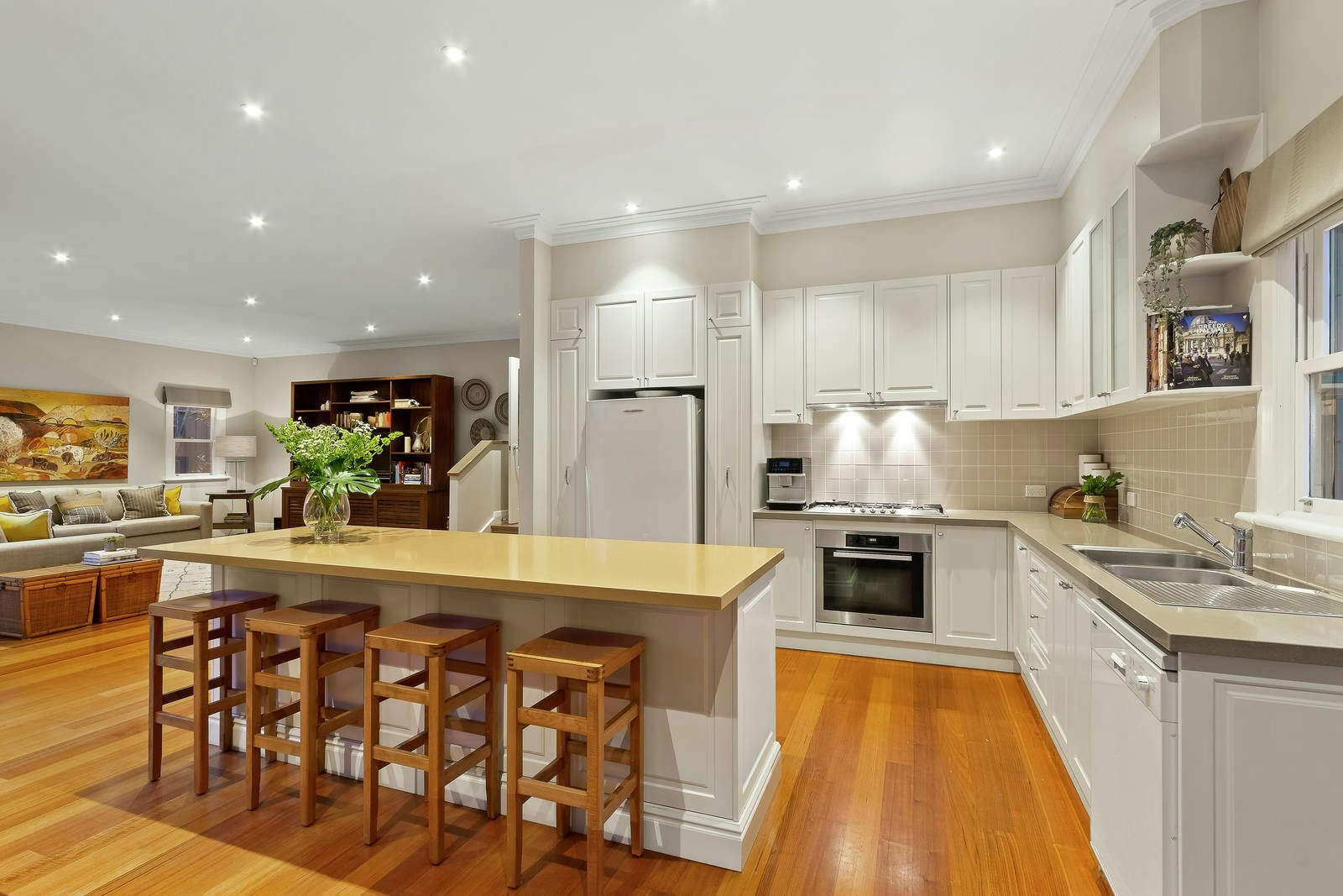 12 Wallis Avenue, Glen Iris, VIC