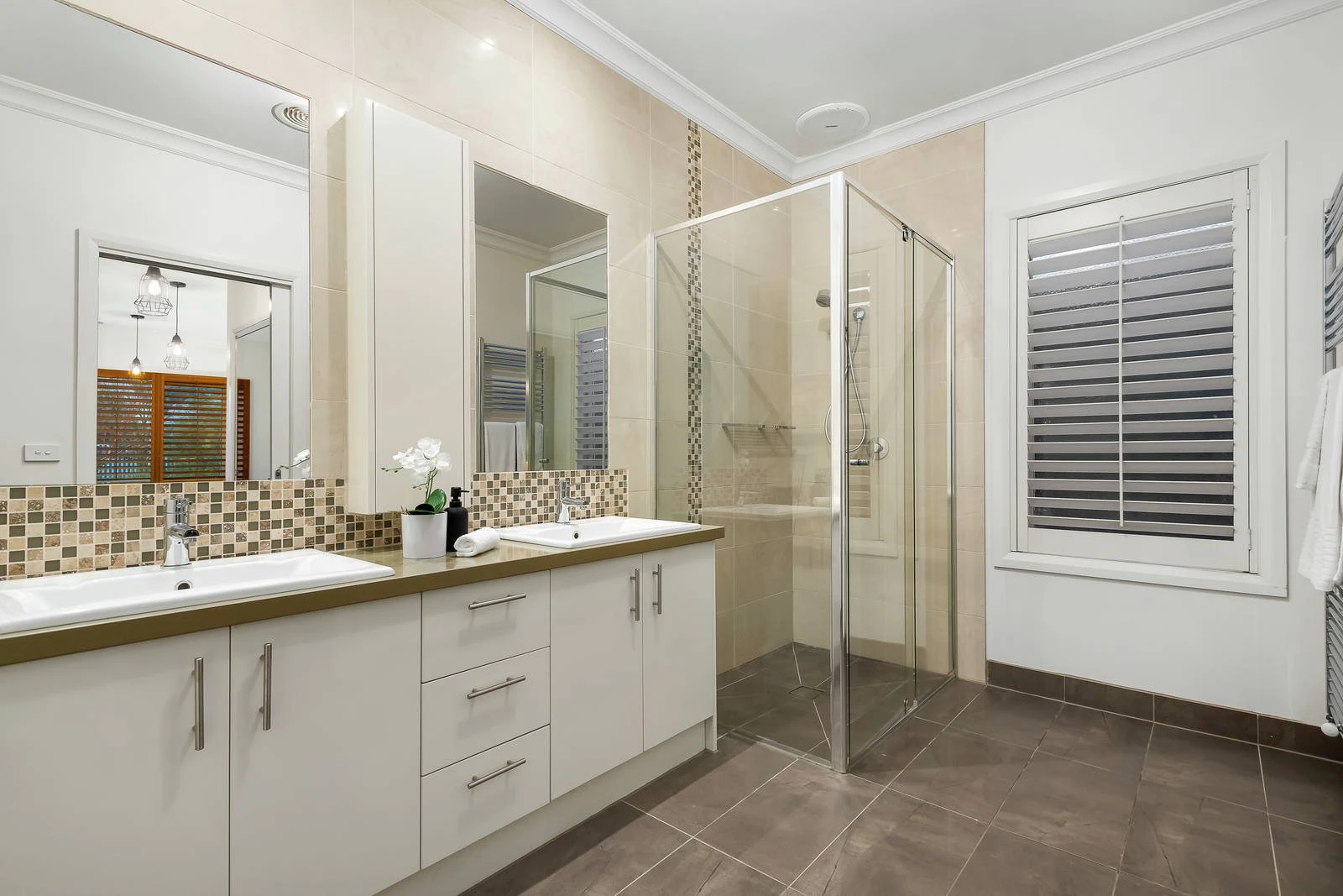 27 Fakenham Road, Ashburton, VIC