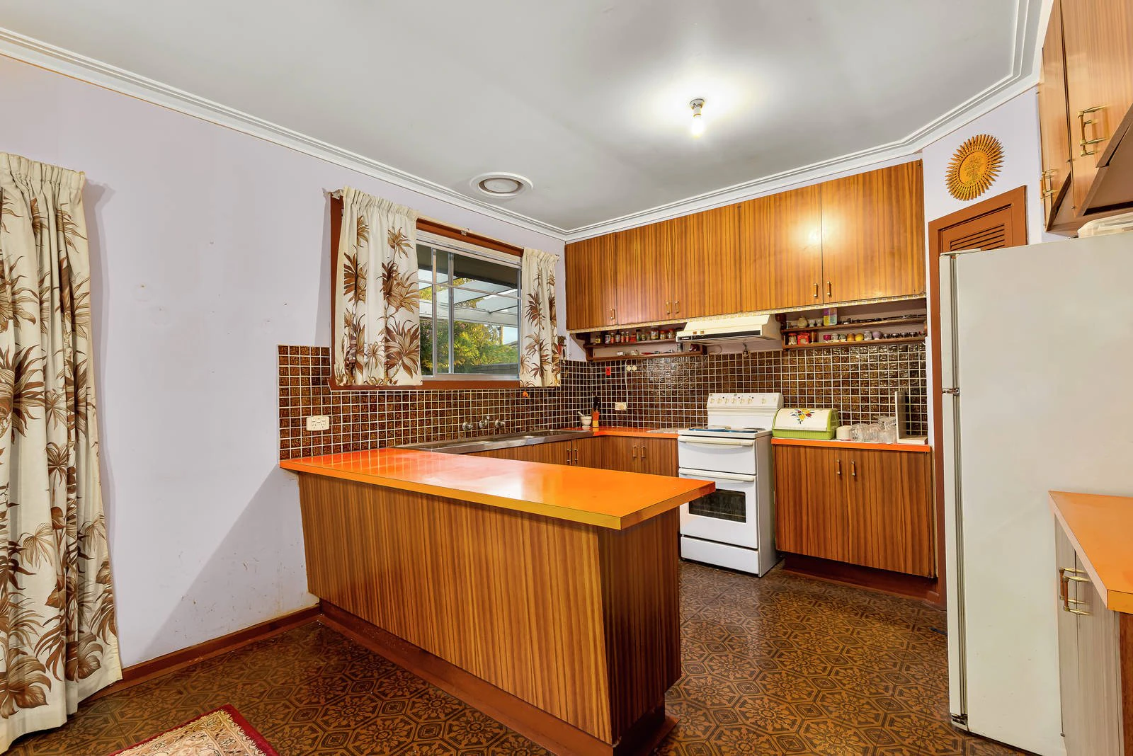 8 Weir Street, Kew, VIC