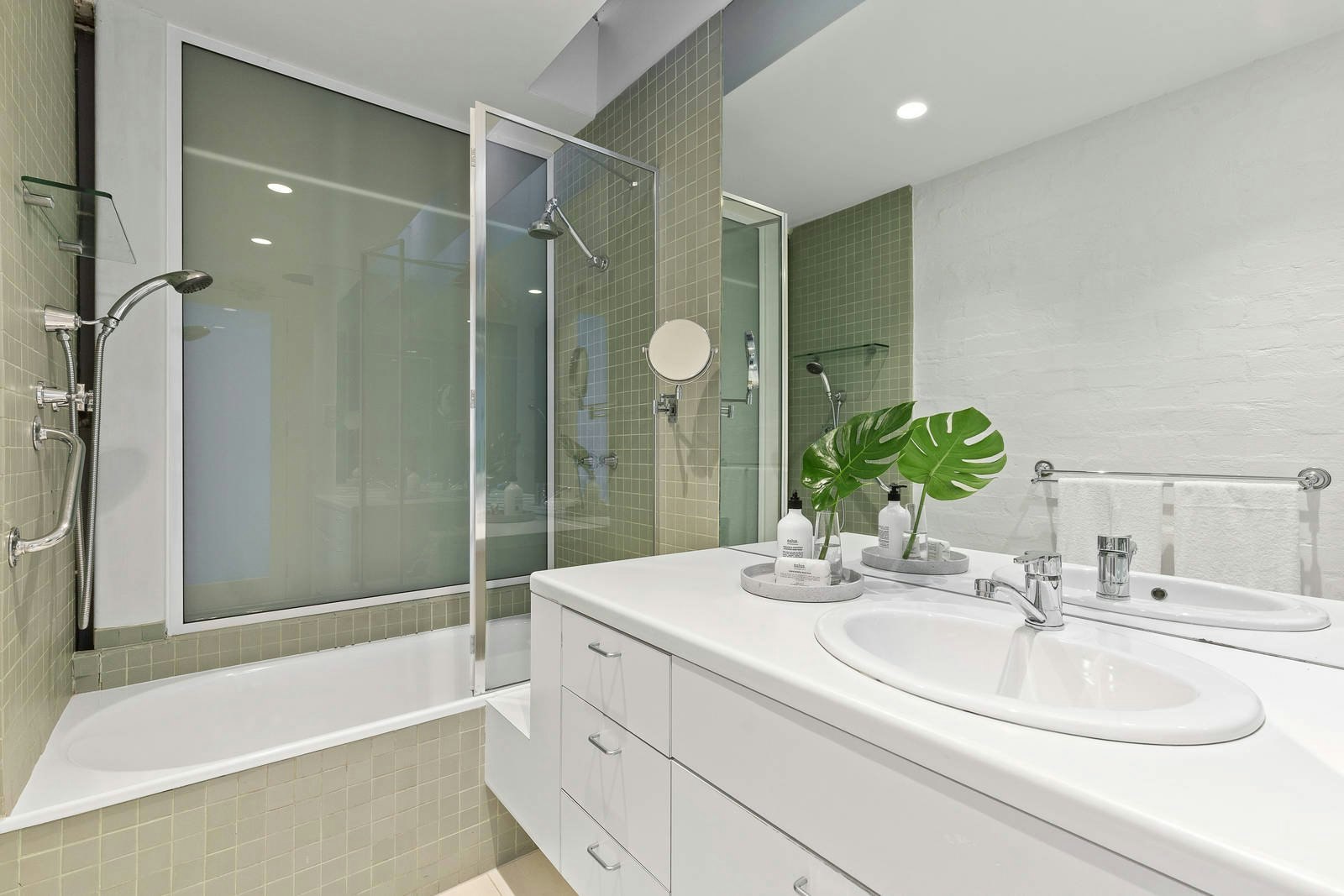 2 Kinkora Road, Hawthorn, VIC