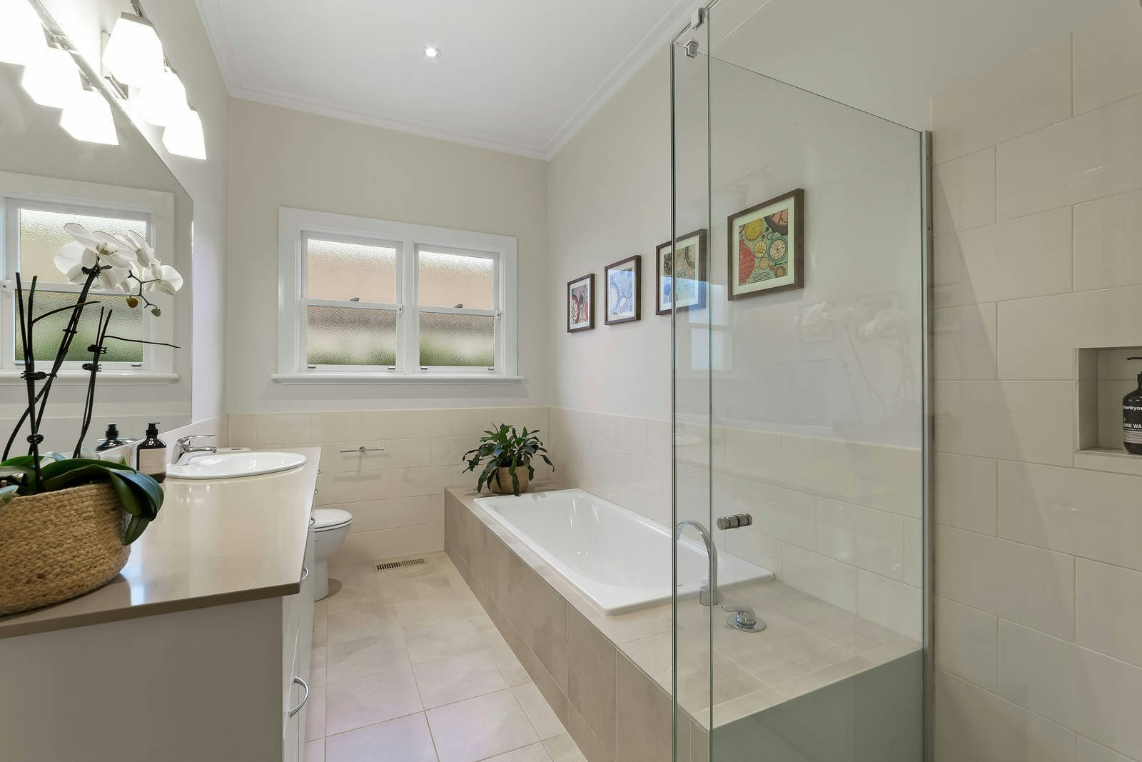 12 Wallis Avenue, Glen Iris, VIC