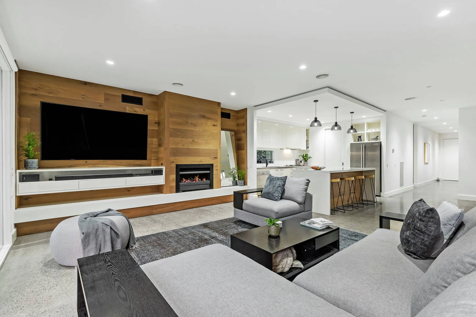 17 Teddington Road, Hampton, VIC