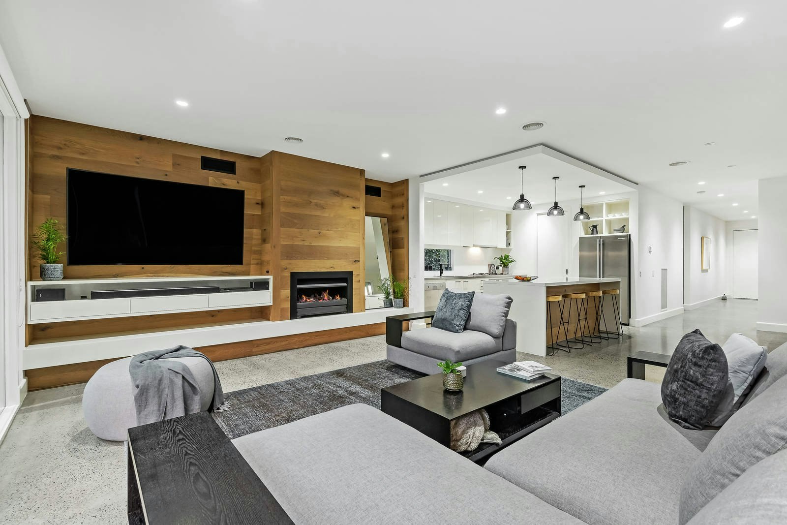 17 Teddington Road, Hampton, VIC