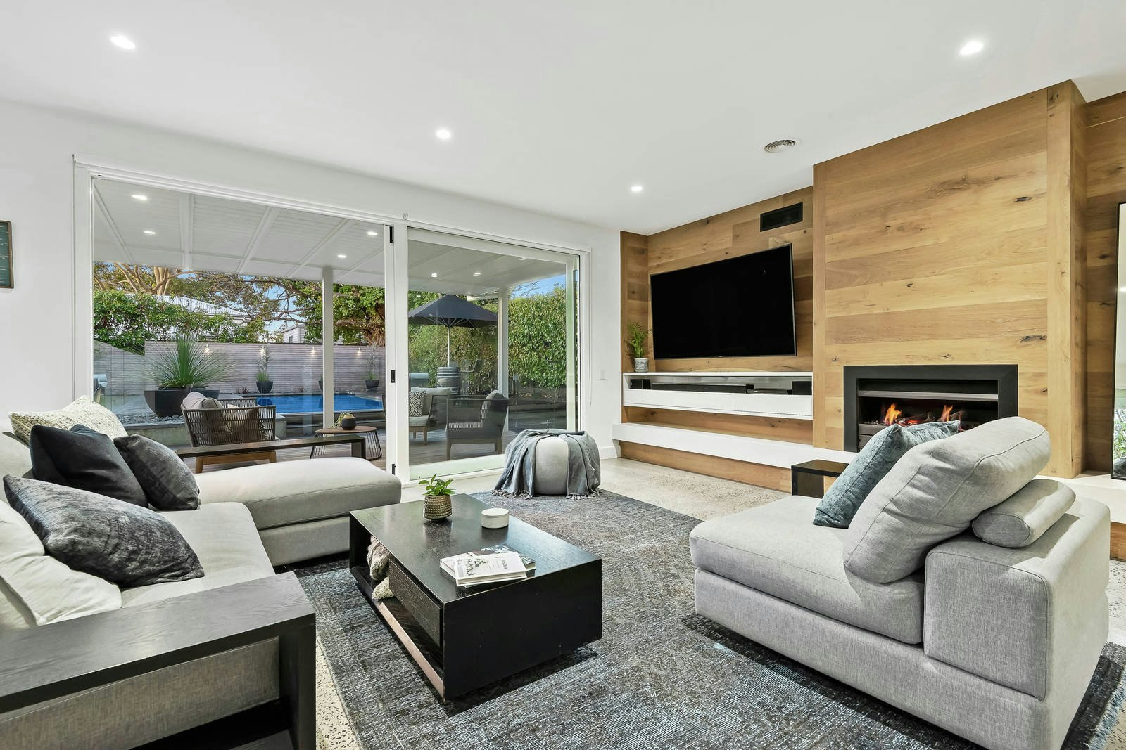 17 Teddington Road, Hampton, VIC