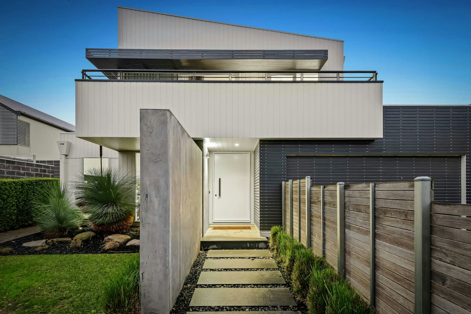 17 Teddington Road, Hampton, VIC