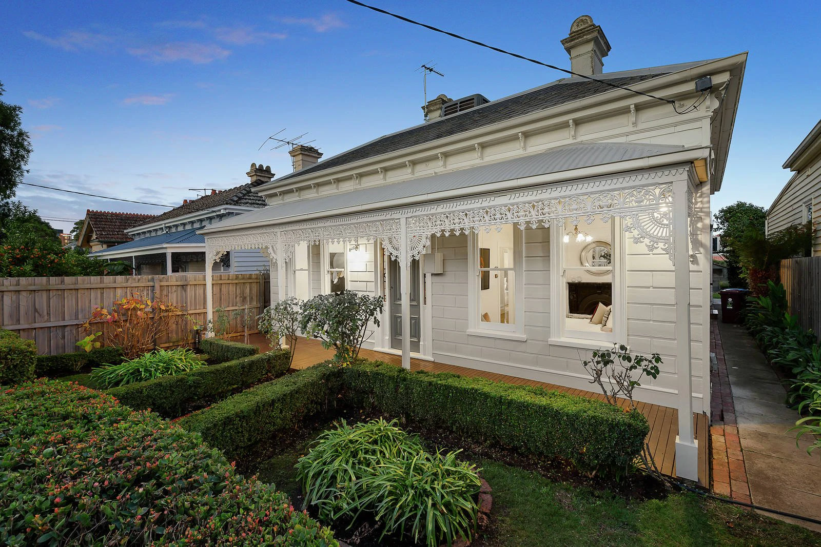 10 McKinley Avenue, Malvern, VIC