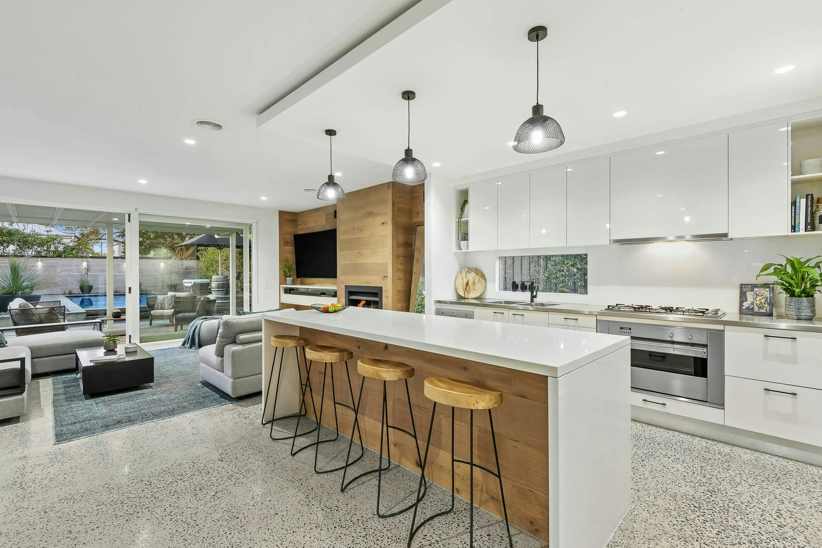 17 Teddington Road, Hampton, VIC