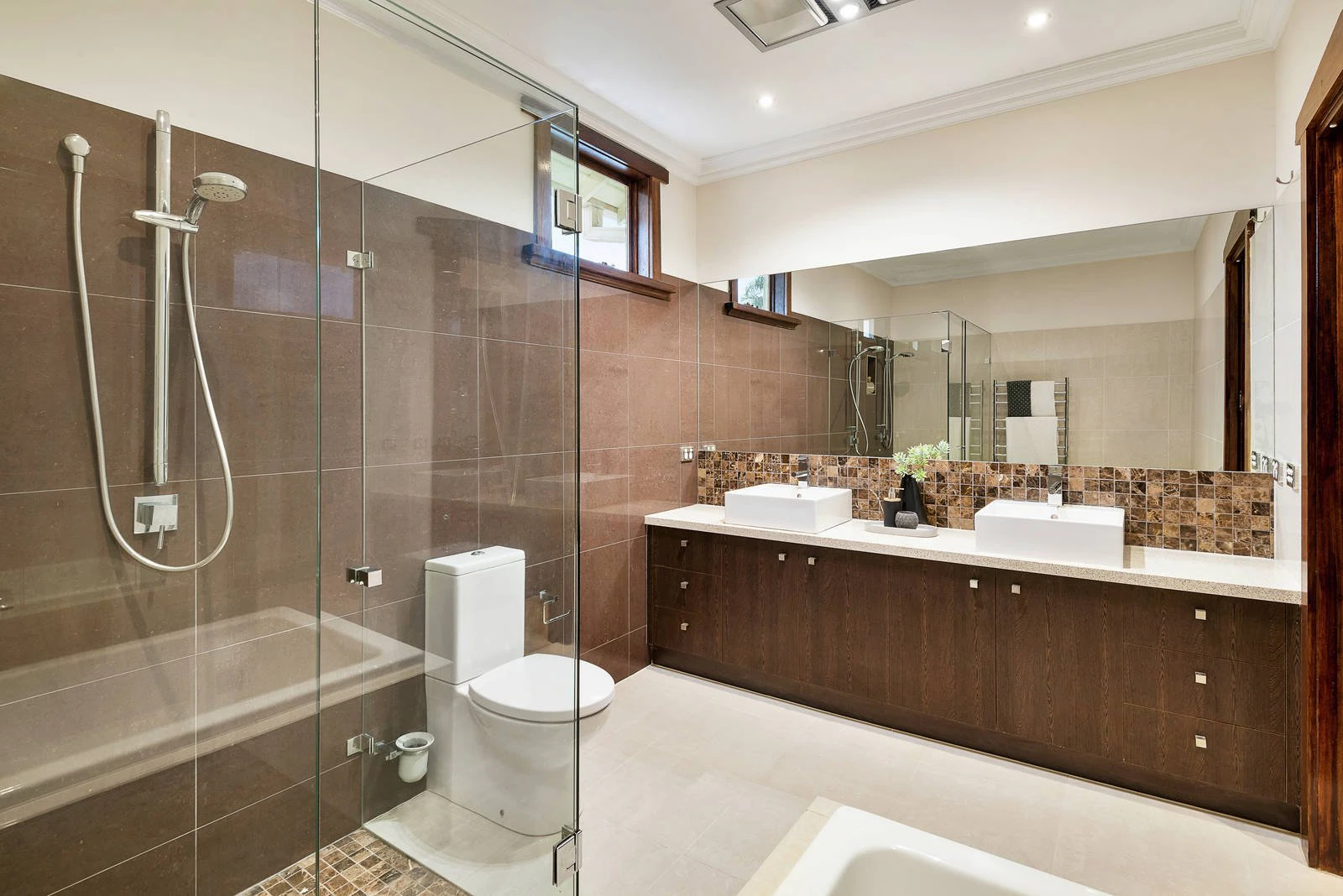 18 Bridge Street, Hampton, VIC