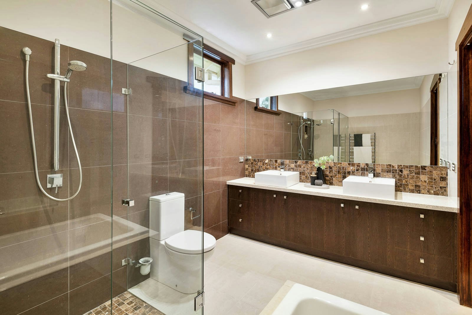 18 Bridge Street, Hampton, VIC