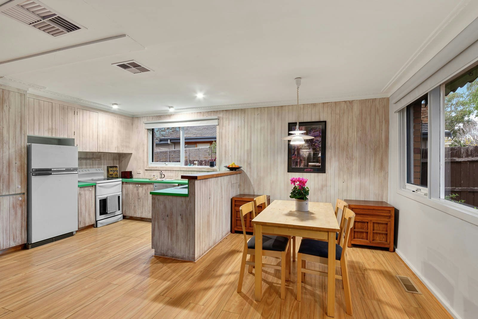 6 Davie Avenue, Cheltenham, VIC