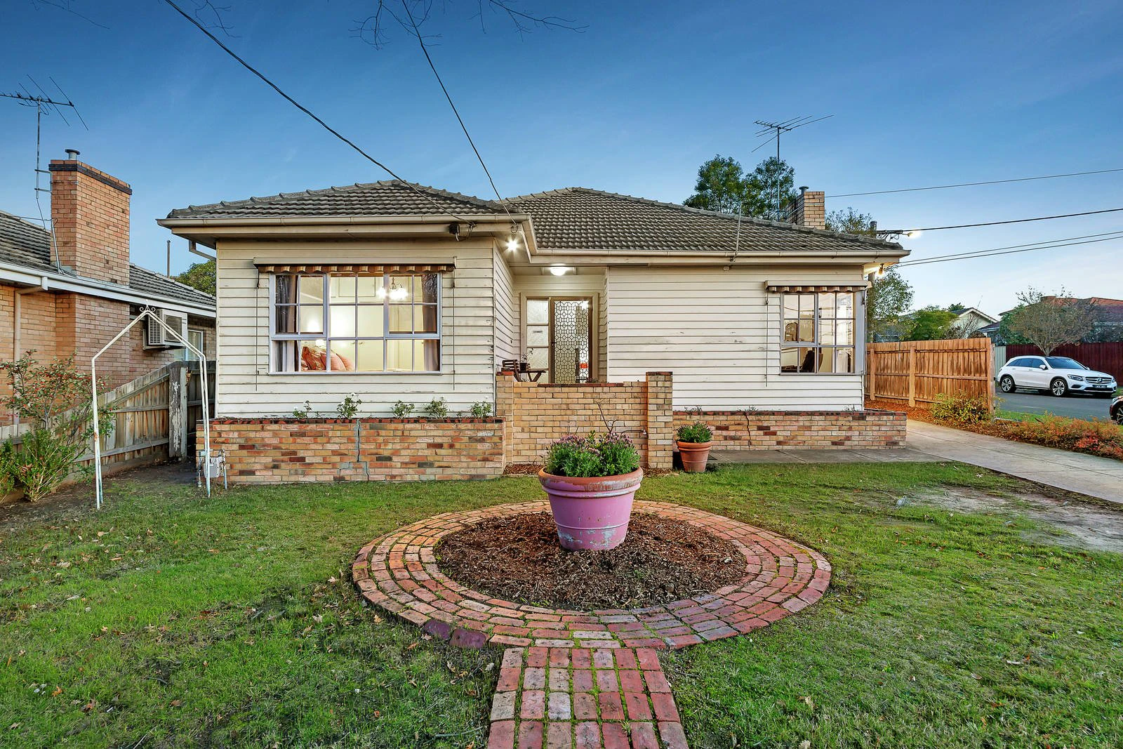 52 Abbotsford Avenue, Malvern East, VIC