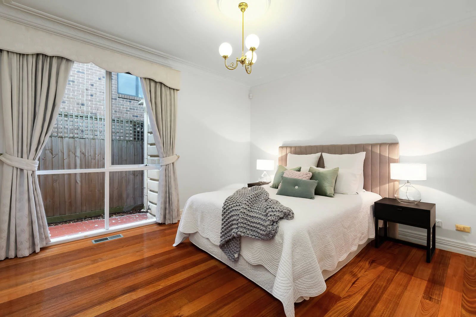 10 Dillon Grove, Glen Iris, VIC