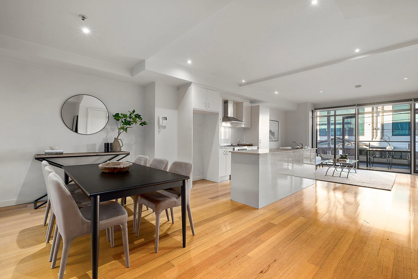 8/443 Burke Road, Glen Iris, VIC