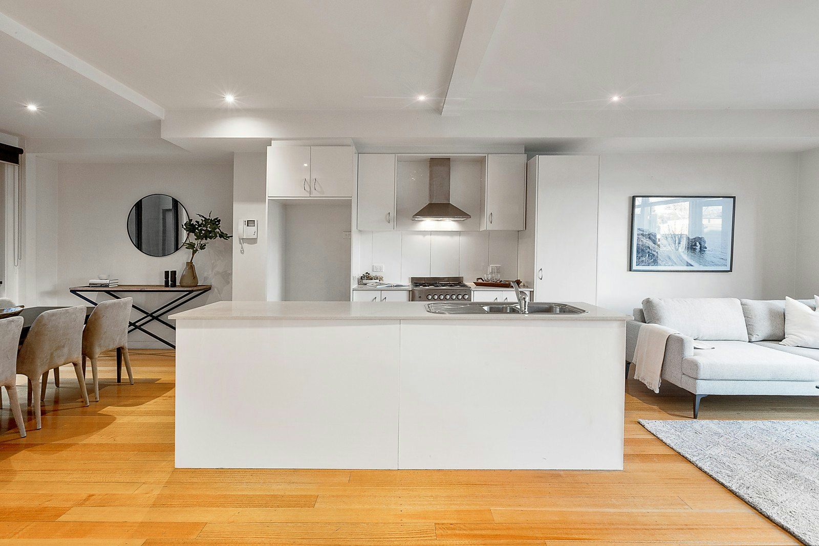 8/443 Burke Road, Glen Iris, VIC