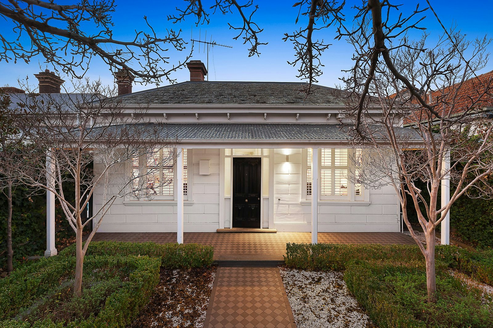 17 St Georges Road, Armadale, VIC