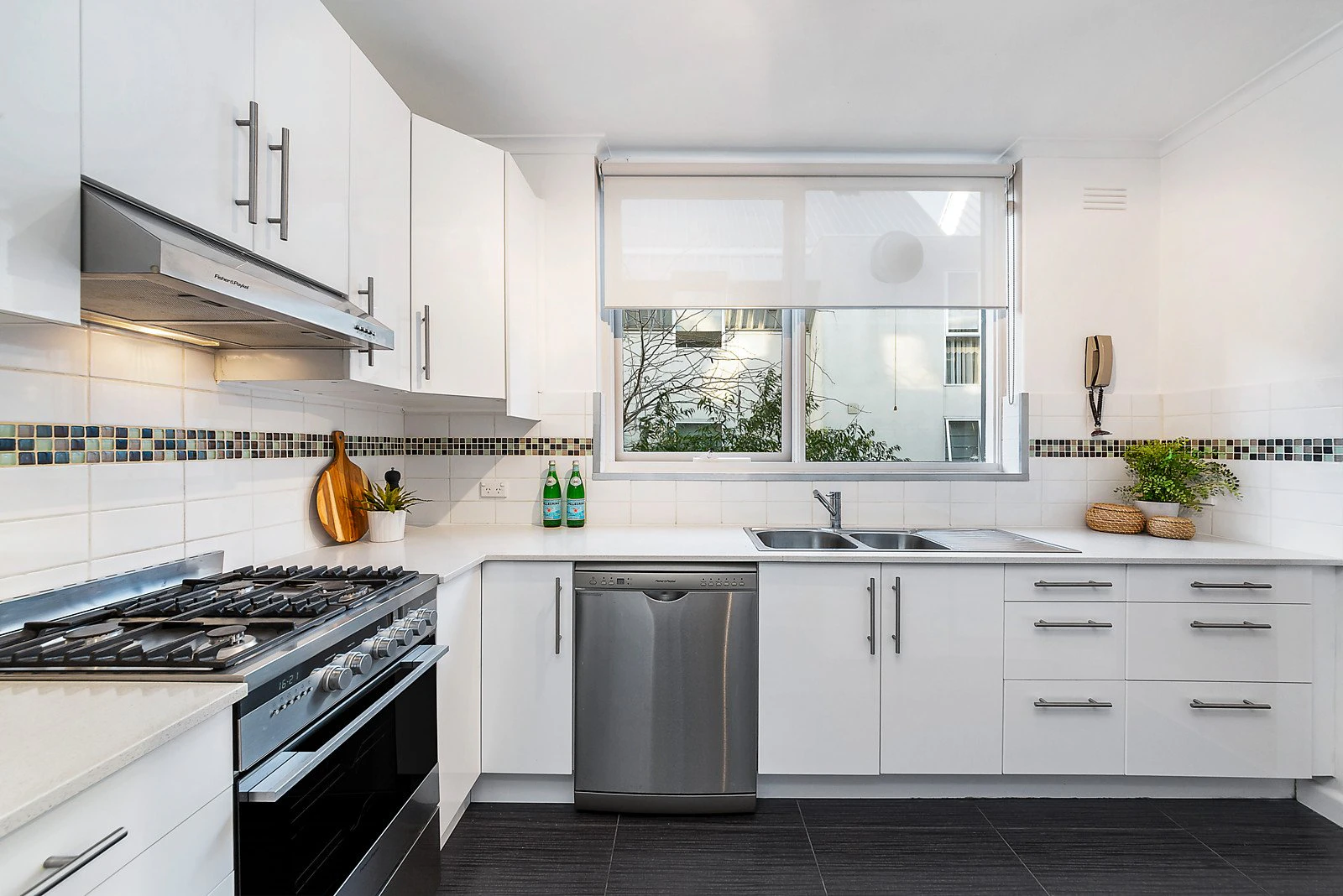 8/187 Auburn Road, Hawthorn, VIC