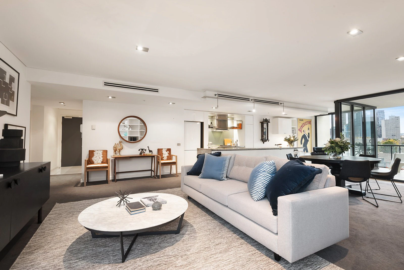 807/250 St Kilda Road, Southbank, VIC