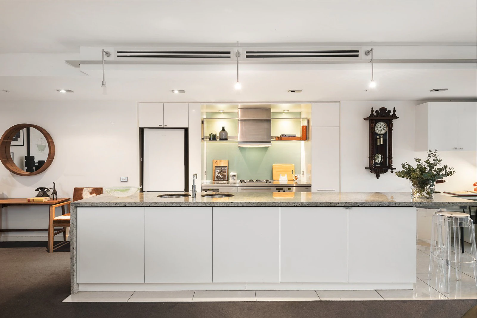807/250 St Kilda Road, Southbank, VIC