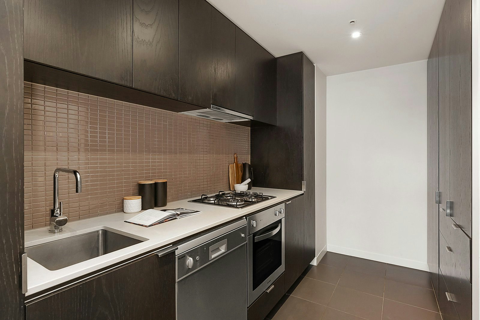 1409//7 Yarra Street, South Yarra, VIC