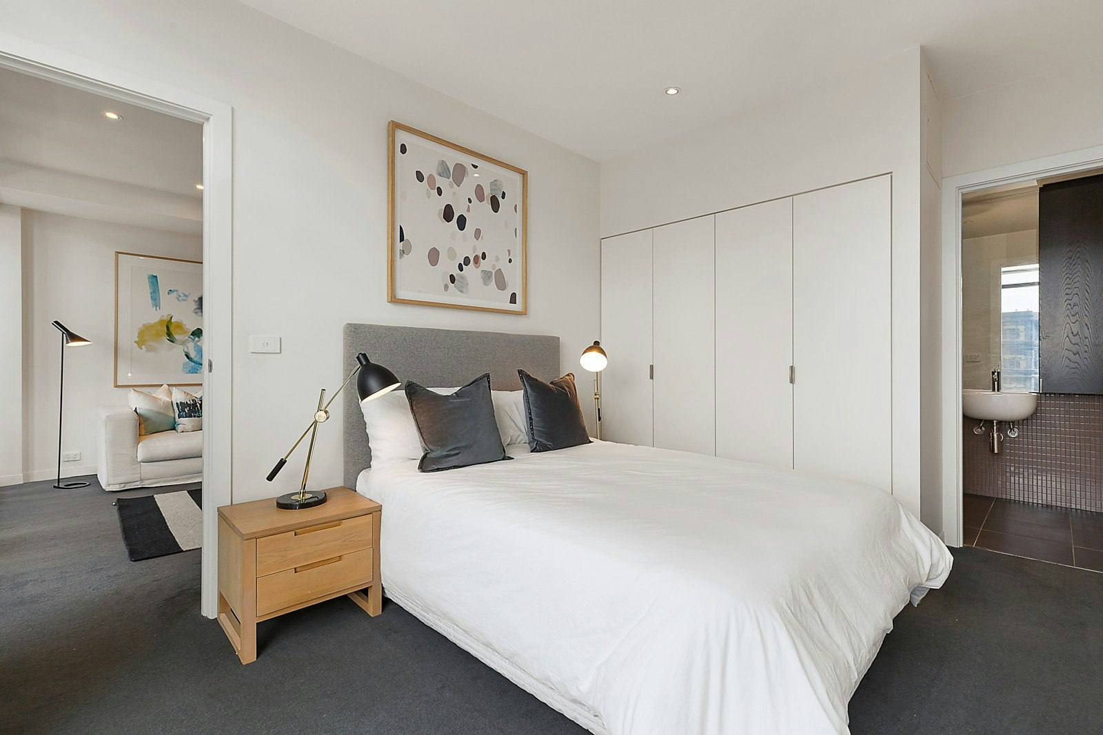 1409//7 Yarra Street, South Yarra, VIC