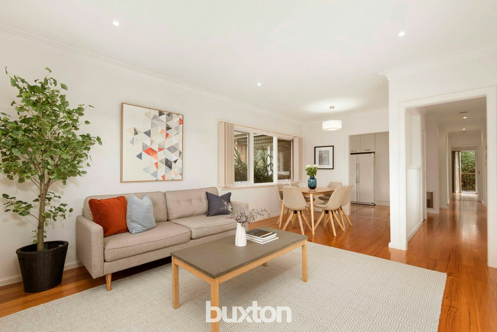 17 Vivianne Avenue, Mont Albert North, VIC