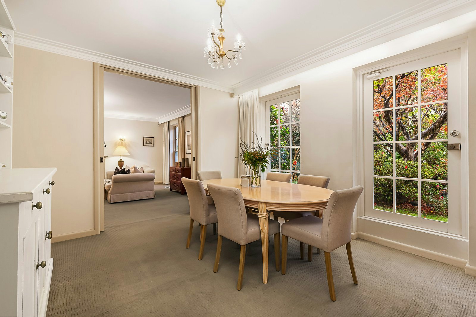 37 Douglas Street, Toorak, VIC