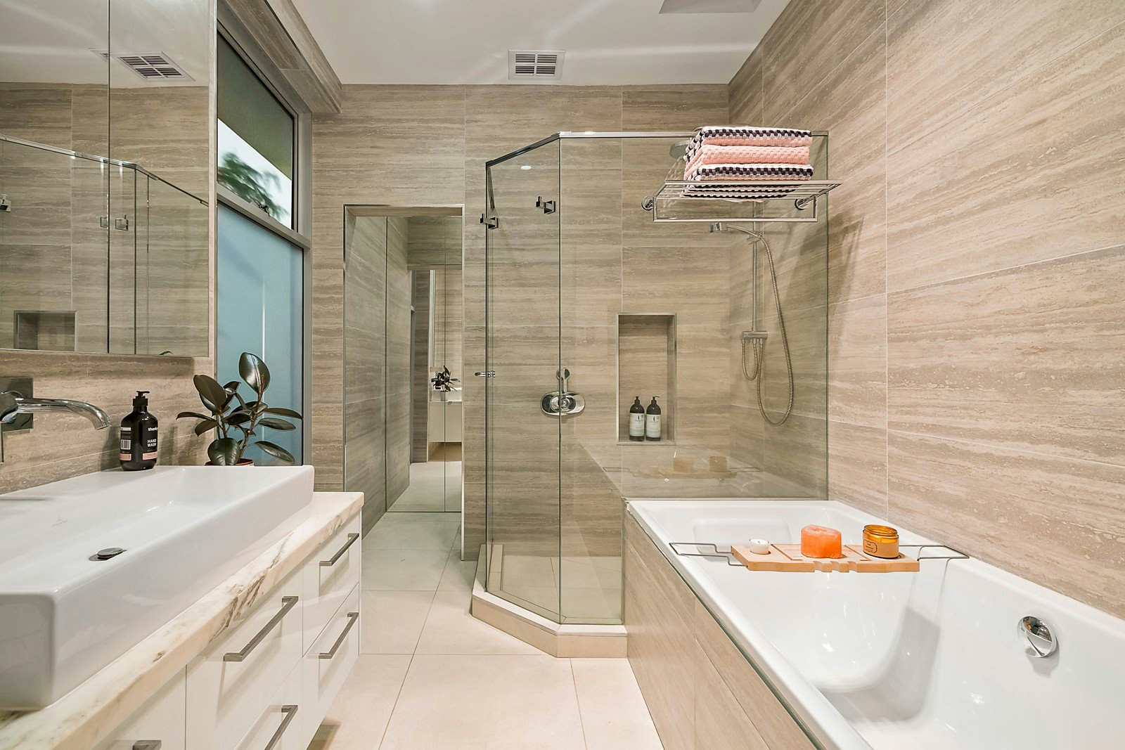 19 Stoke Avenue, Kew, VIC