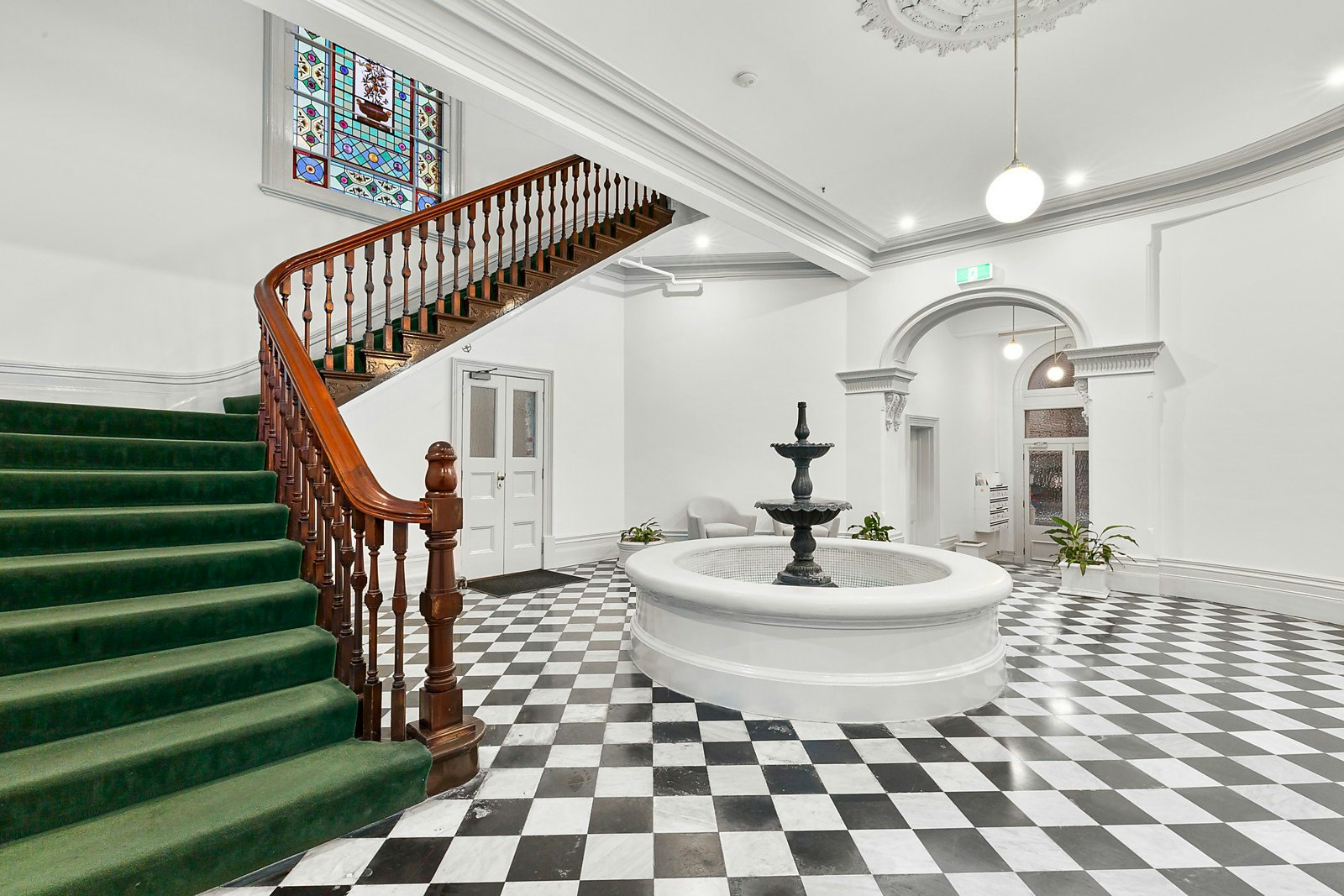 10/208 Canterbury Road, Canterbury, VIC