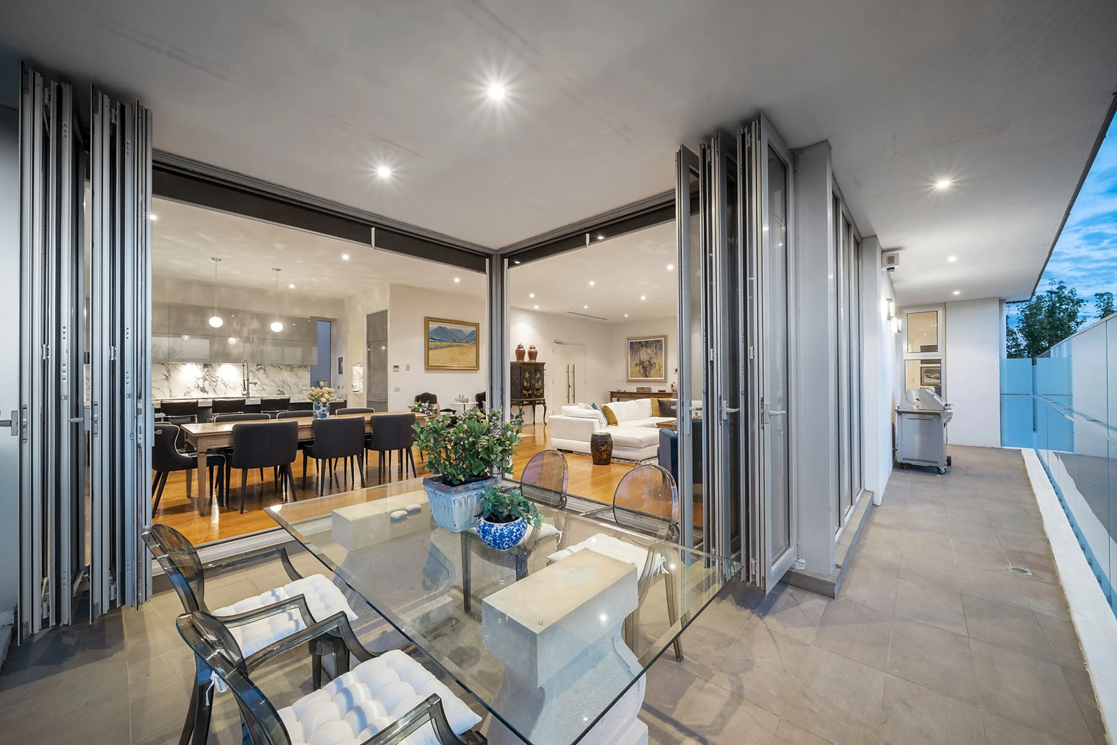 2/3 Martin Court, Toorak, VIC