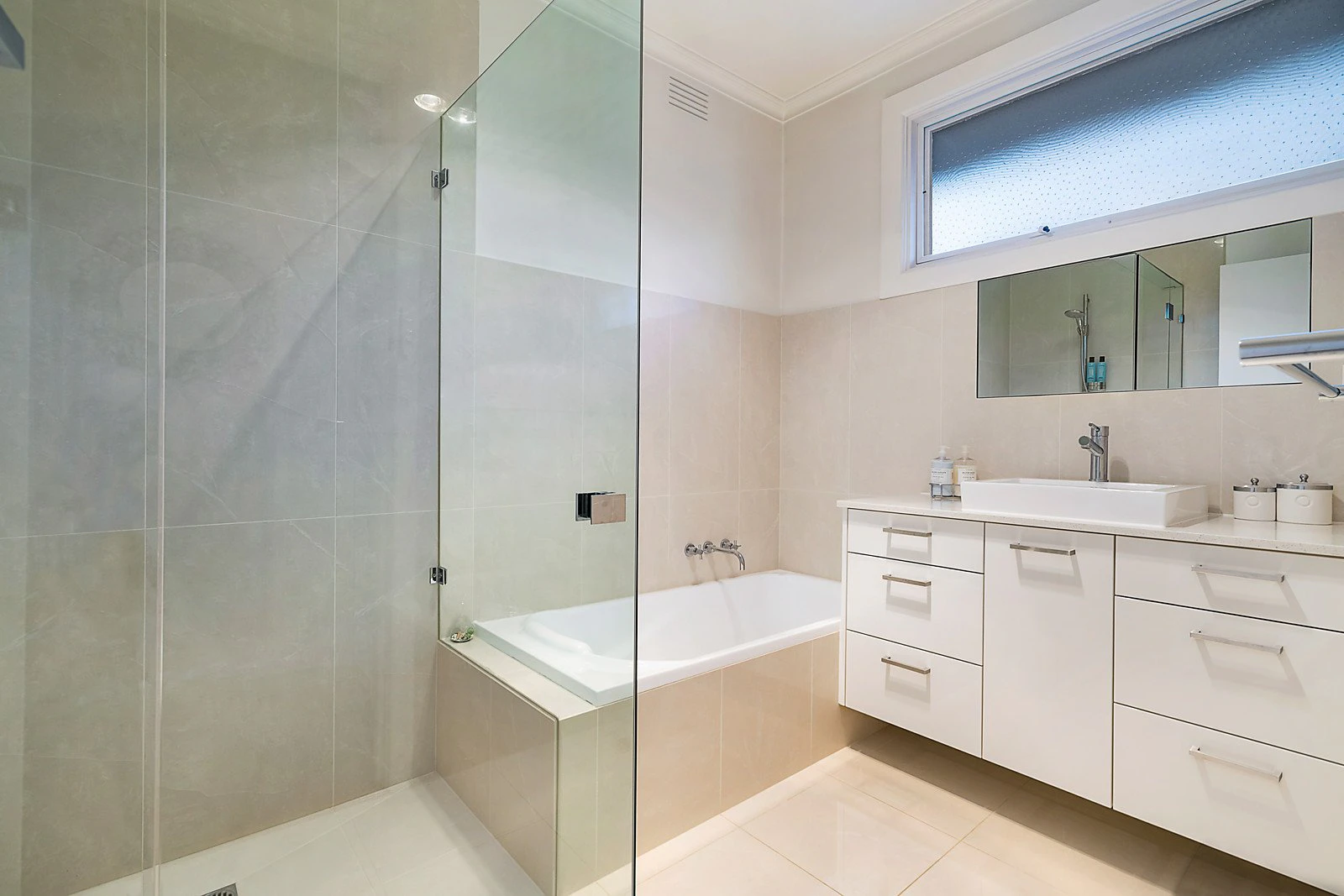 8/1-3 Ailsa Avenue, Malvern East, VIC