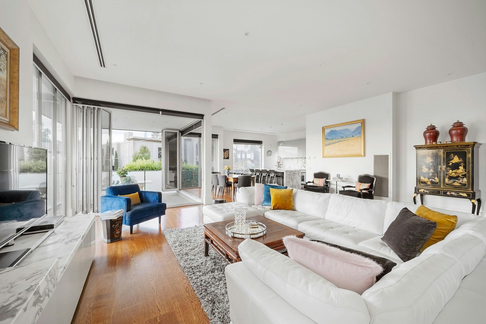 2/3 Martin Court, Toorak, VIC