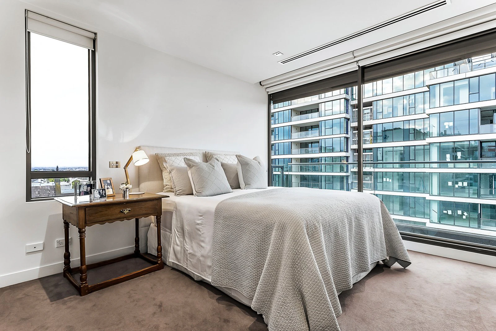 802/9 Eades Street, East Melbourne, VIC