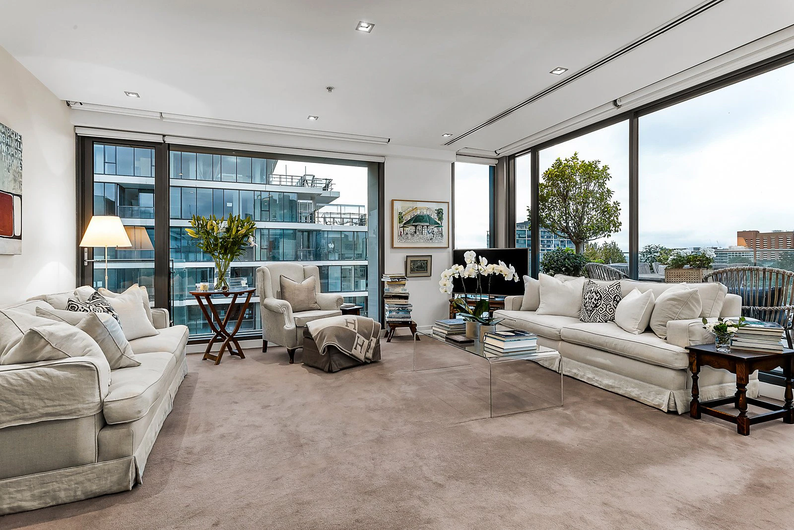 802/9 Eades Street, East Melbourne, VIC