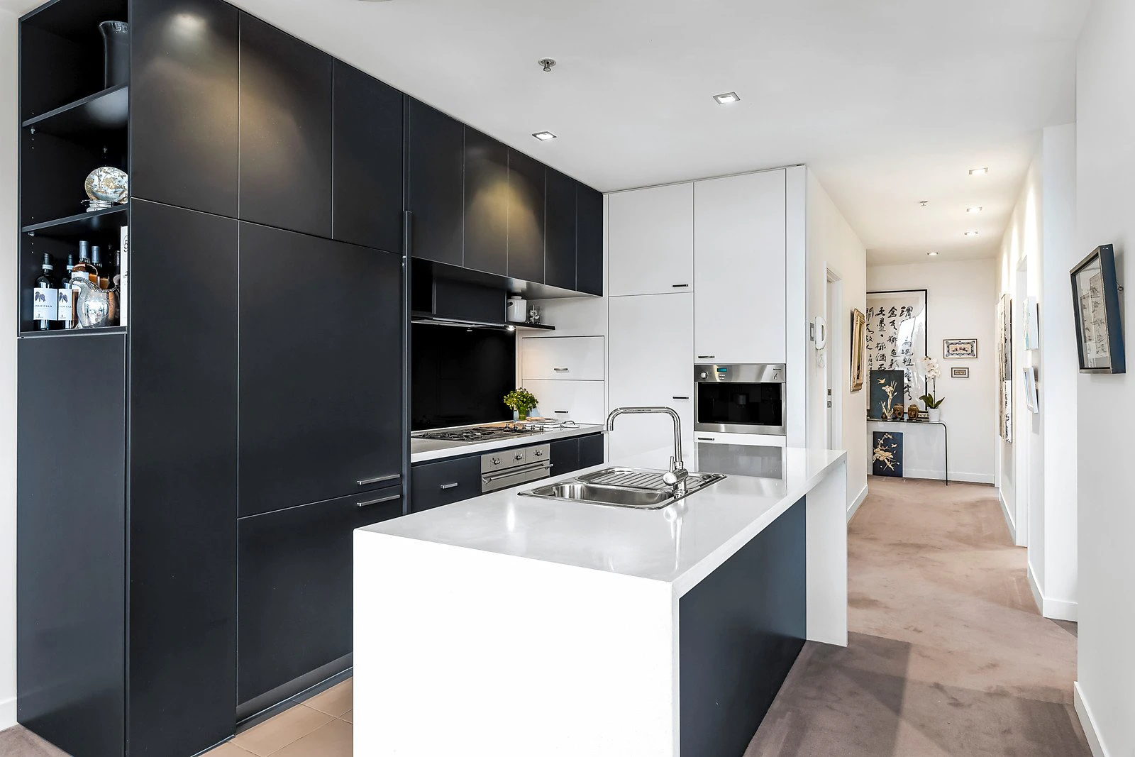 802/9 Eades Street, East Melbourne, VIC