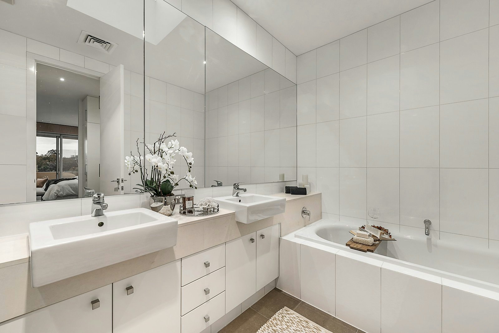 26 Cloverdale Avenue, Toorak, VIC